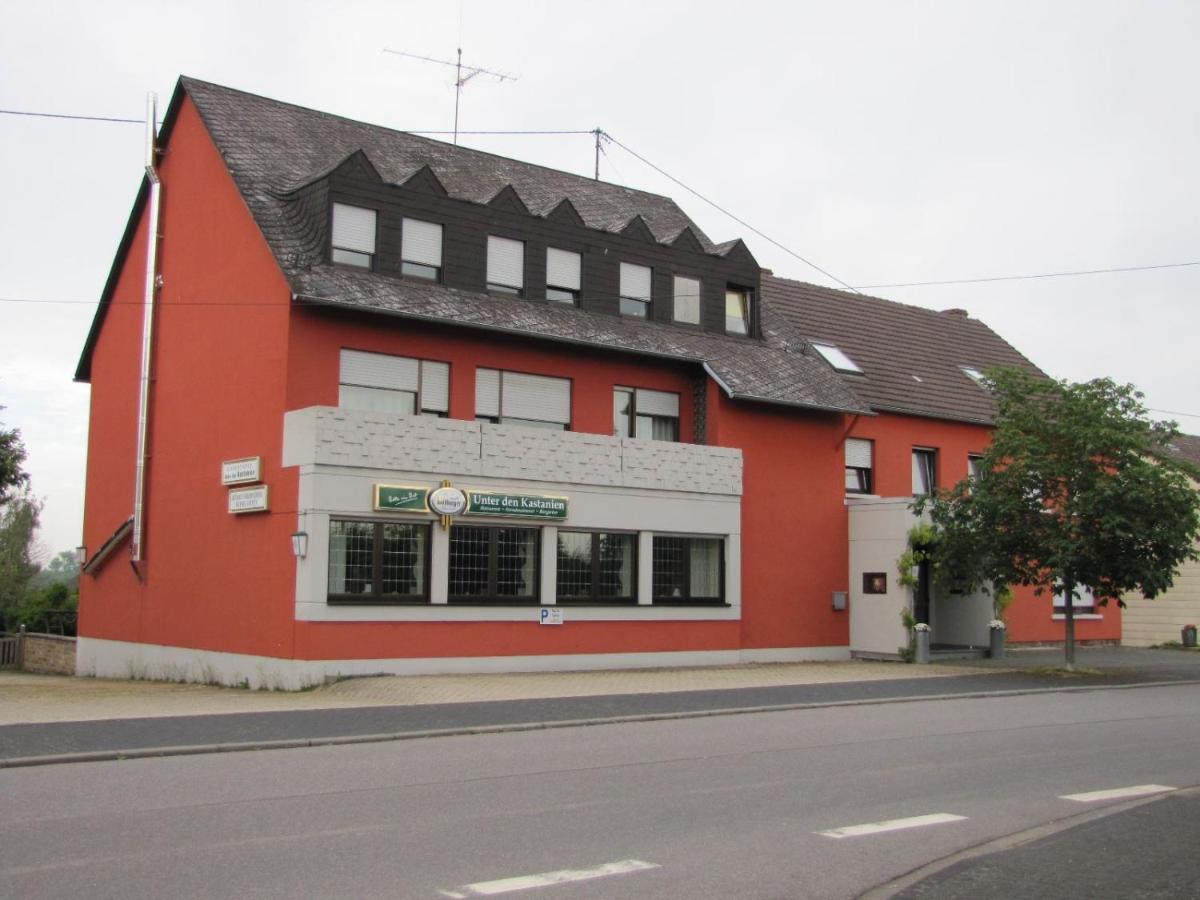"Unter Den Kastanien" Hotel Speicher Exterior photo